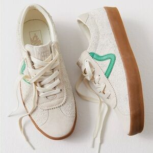 Vans Women's Cream and Green Casual Sneakers